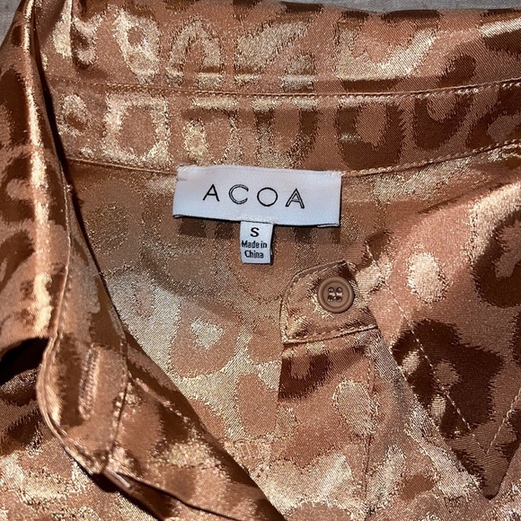 Alcoa Yellow Gold Cheeta Print Long Sleeve Top - Picture 4 of 7